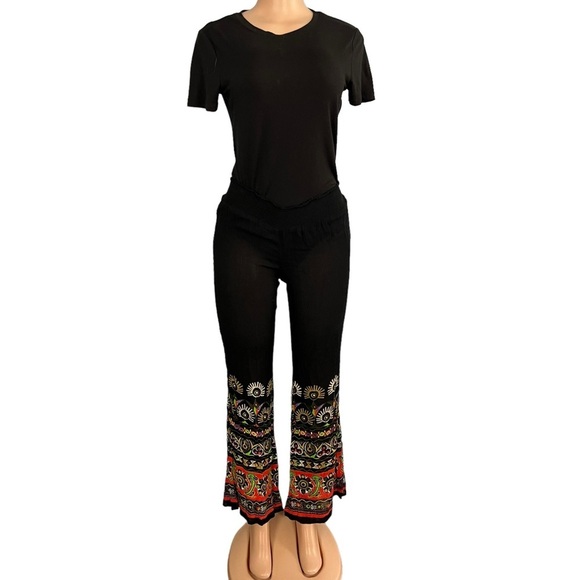 3/$30 🍂 Patrons of Peace Boho Black Floral Hem Flare Pant - Picture 2 of 9